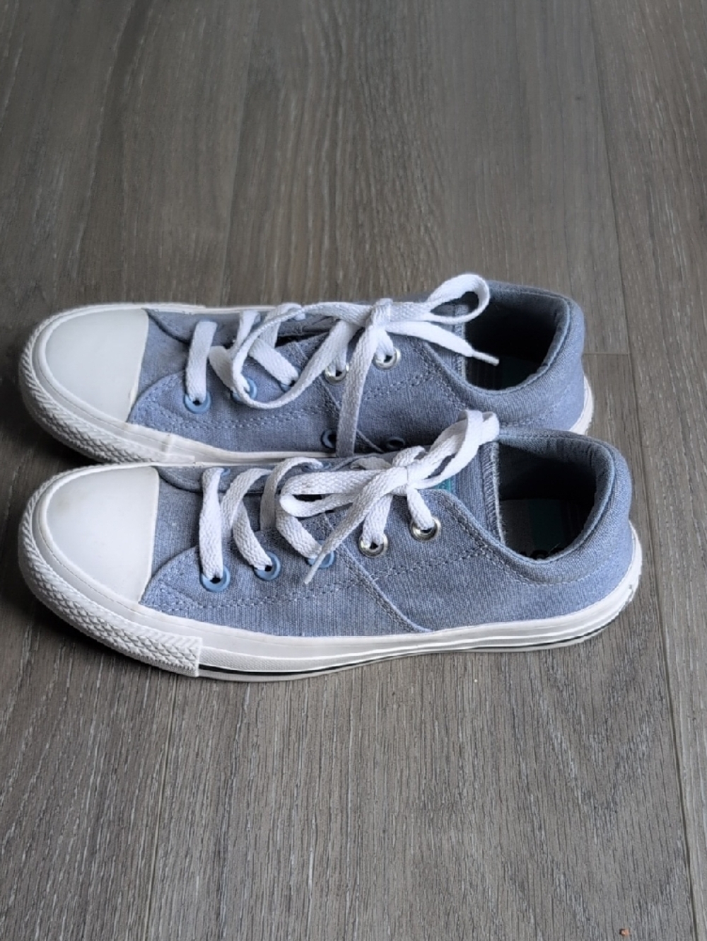 Blue Converse - Picture 4 of 7